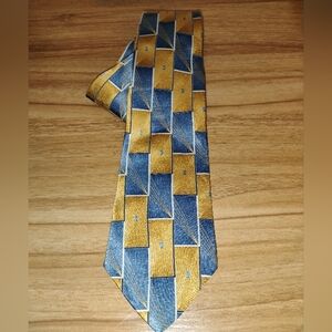 Gianfranco Ruffini Geometric Blue and Gold Men's 100% Imported Silk Tie